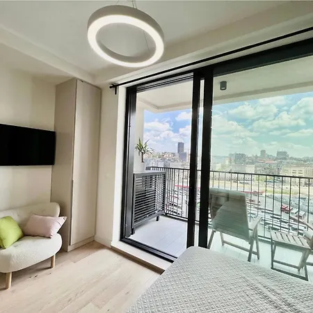 Bw Metropolitan Apartment *